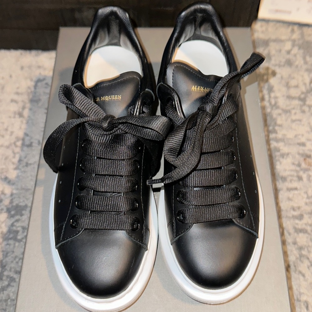 Alexander McQueen Oversized Sneaker